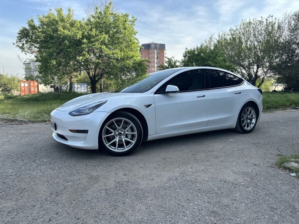 Tesla model 3 2020 evropa