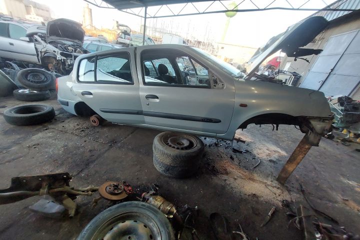 Usa stanga spate Renault Clio a 2-a generatie