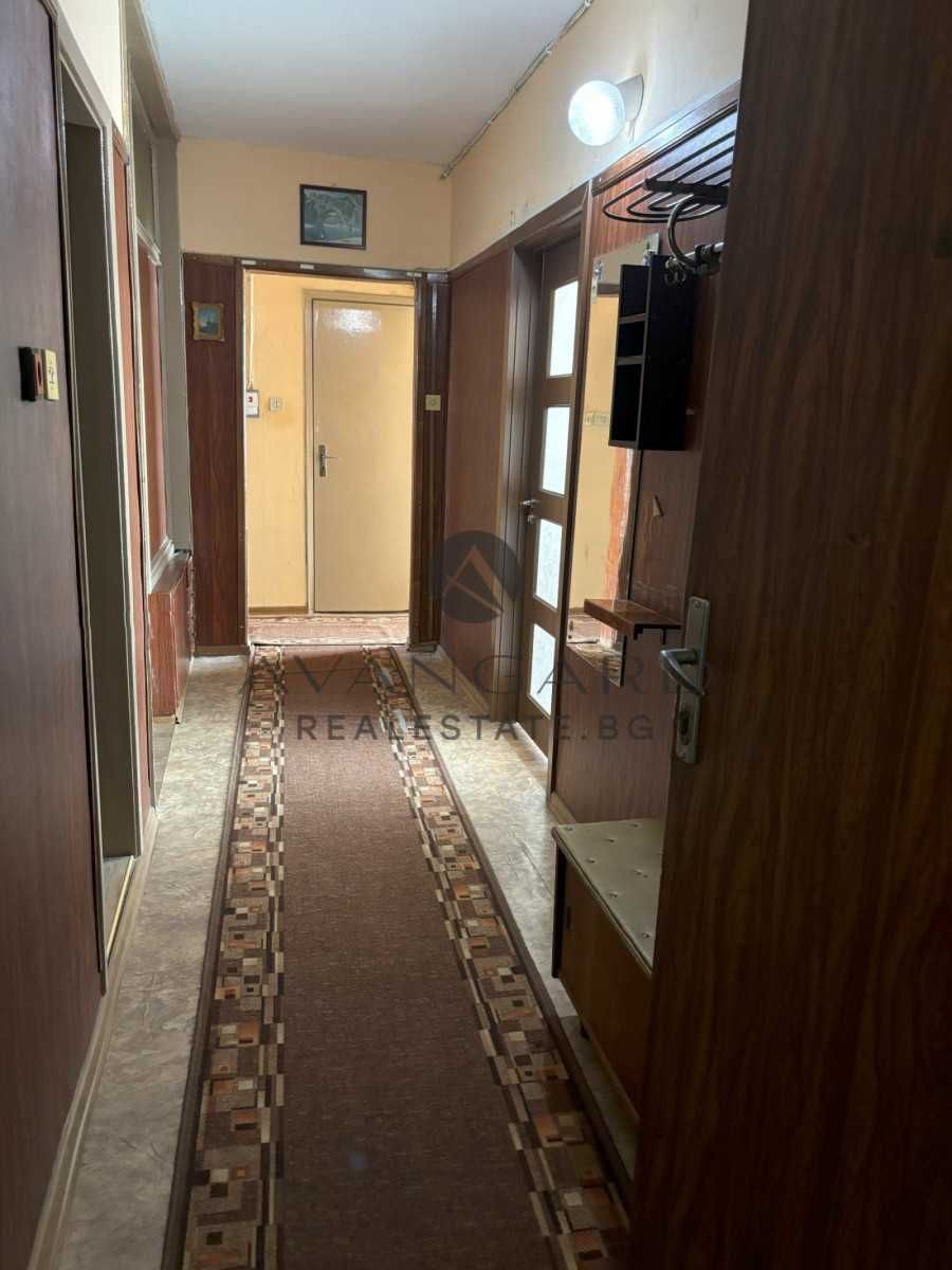 оф.21687 Тристаен Обзаведен Изгрев