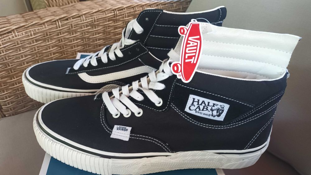 Vans Vault Half Cab suede, noi 44.5
