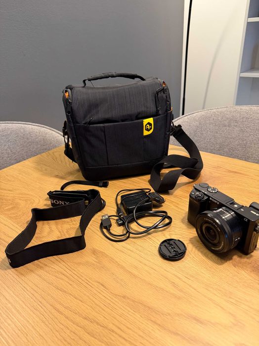 Aparat foto Mirrorless Sony a6000 18-50mm