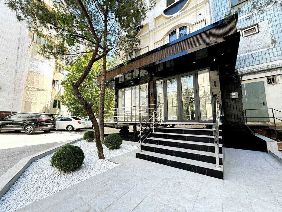 Продается офис в центре по ул. Нукусская ор-р Макро 100м с арендатором