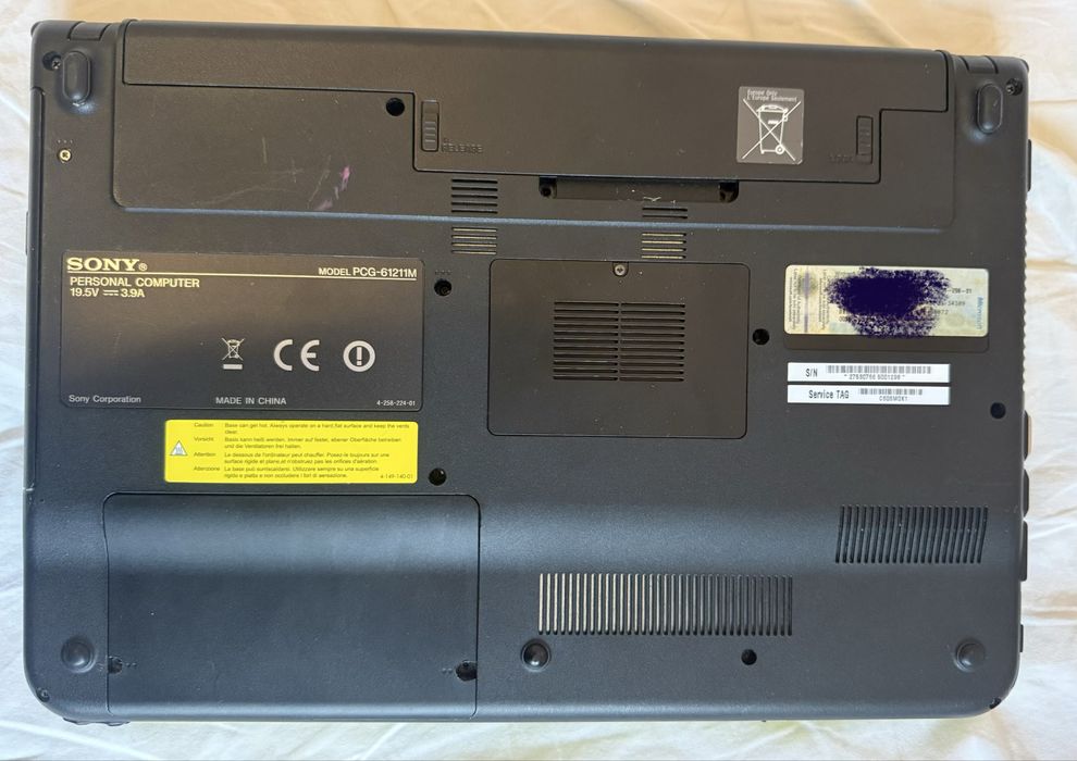 Vand laptop sony Vaio de piese