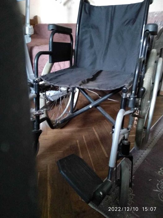 Инвалидната количка