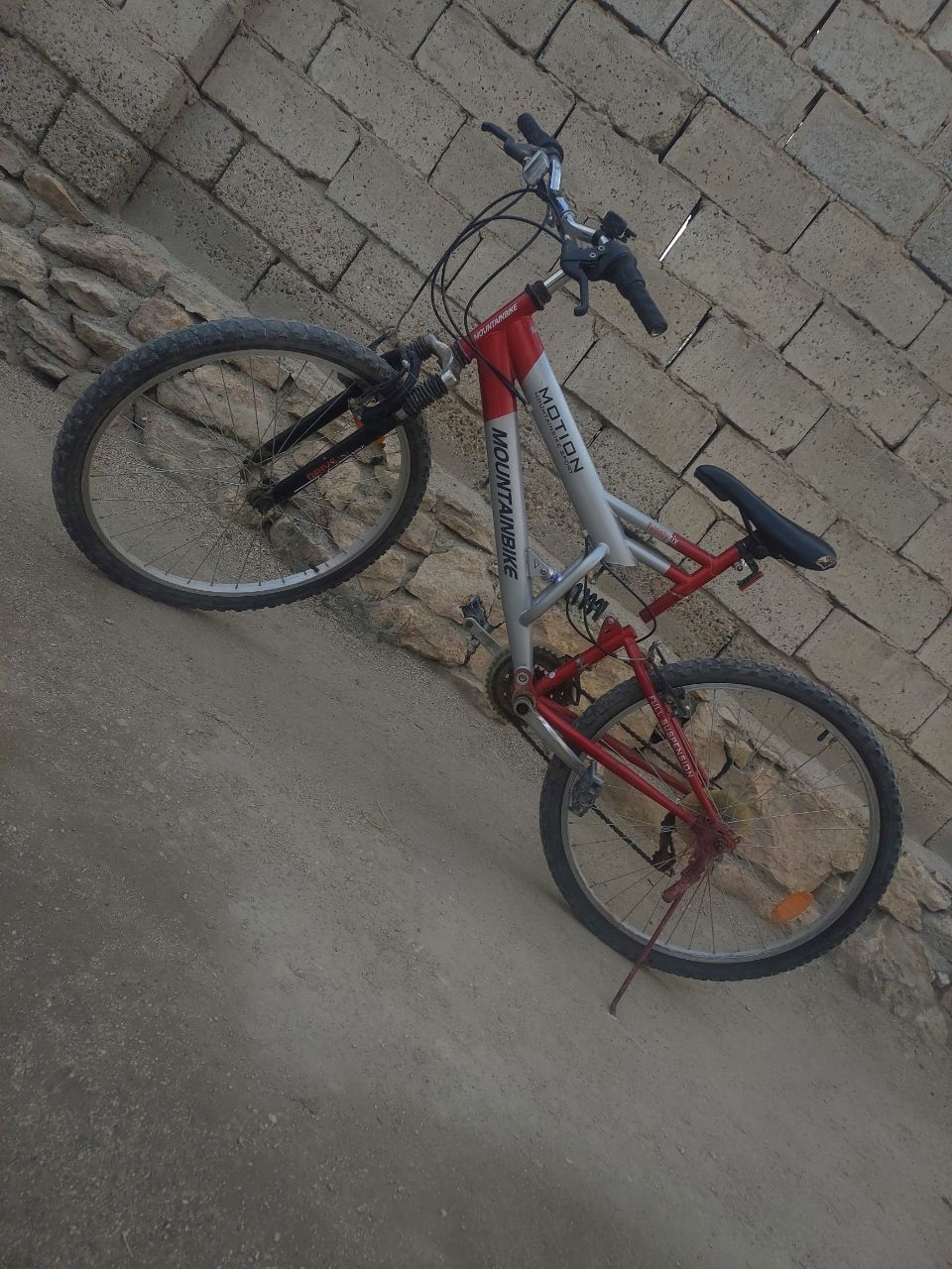 Velosiped sotiladi