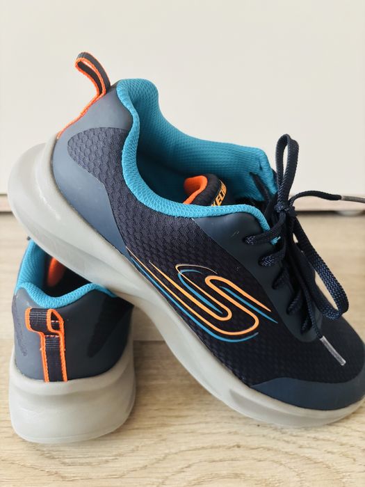 Vand sneakers SKECHERS 37