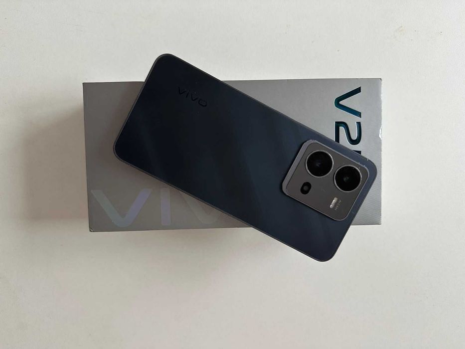 Смартфон VIVO V25, с документами и чехлом