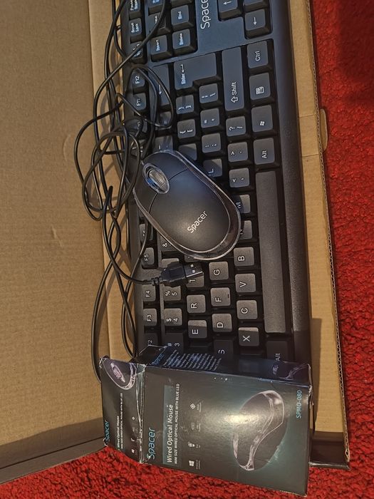 vând kit spacer tastatură+mouse