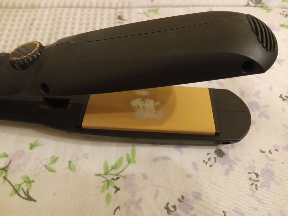 Преса за изправяне на коса  BRAUN браун