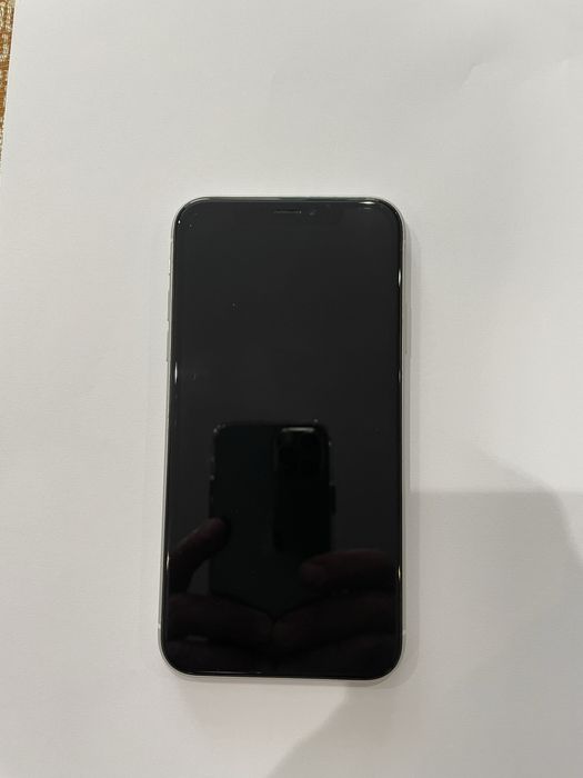 Продава Iphone XR 64 GB