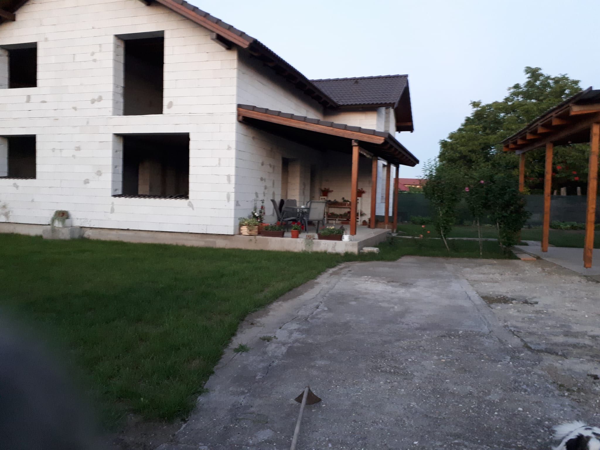 Casă individuală de vanzare