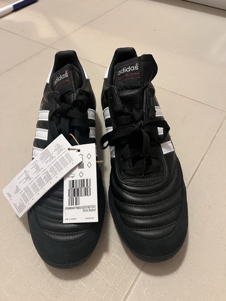 Adidas Mundial Team