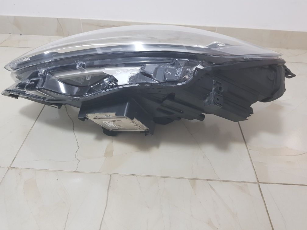 Far stanga led  Ford Kuga complet cod LV4B13E015FC