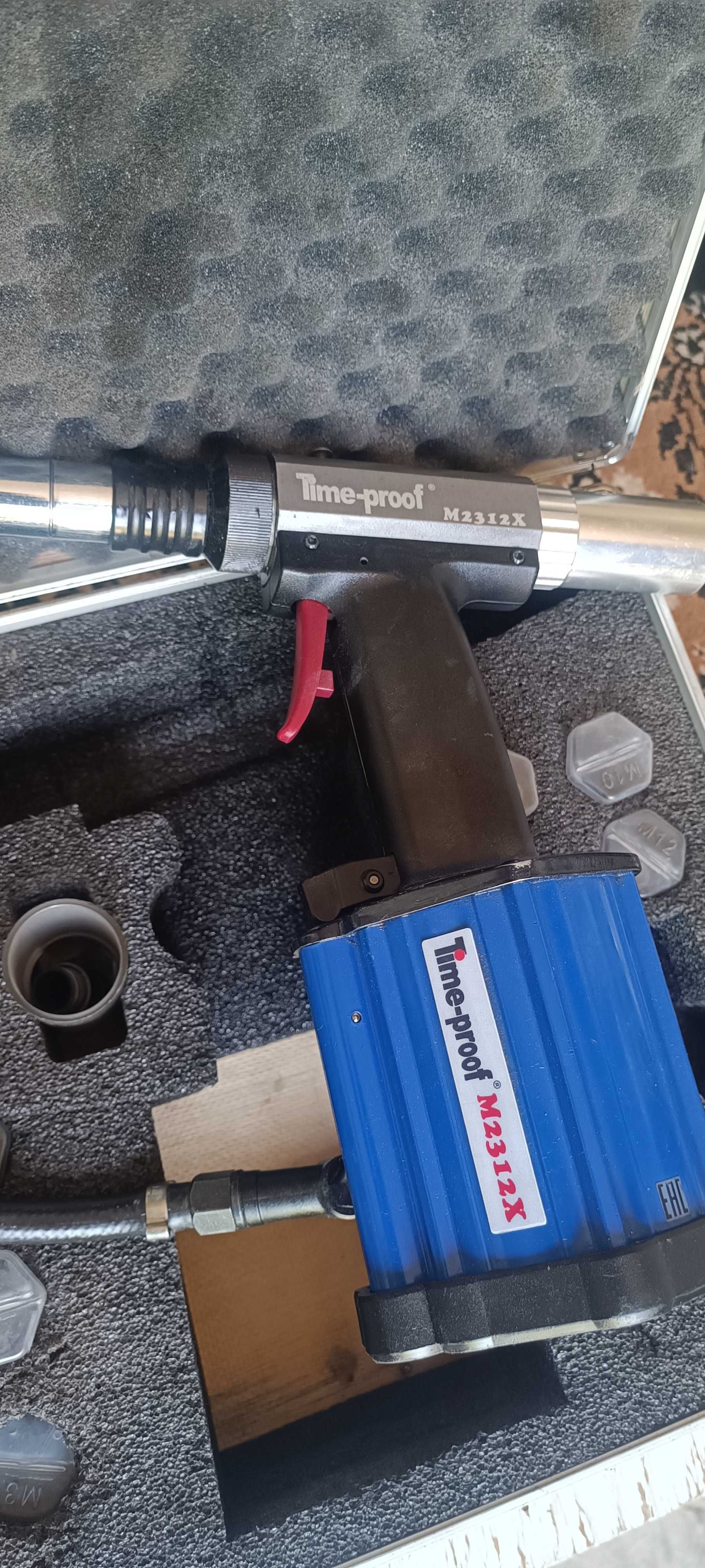 Заклёпочник пневматический M2312X Fasty для резьбовых заклёпок
