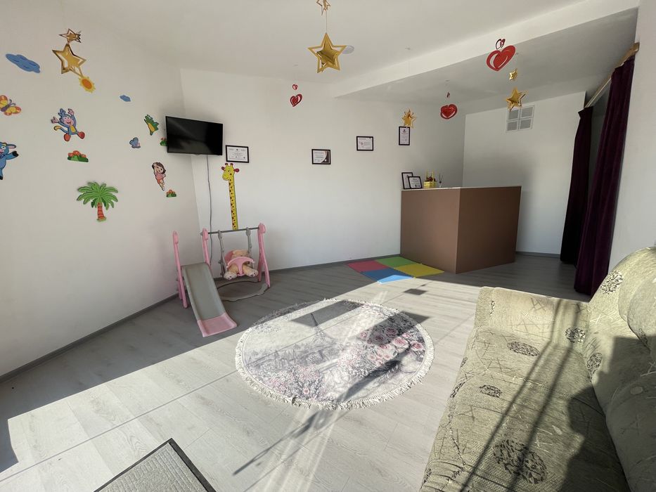 Своя, 1- линия, 1,2 сот, парковка 10+ авто