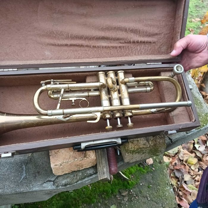 Тромпет Консул Амати