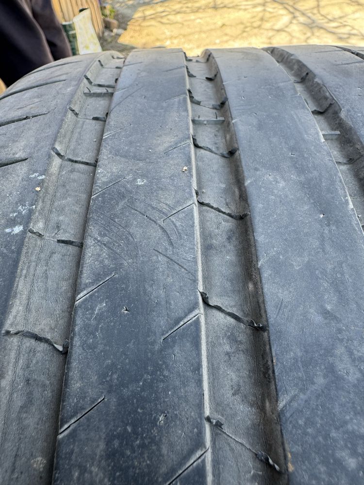 255 40 r20 michelin