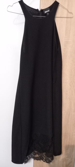 Продавам рокли подходящи за всякви поводи