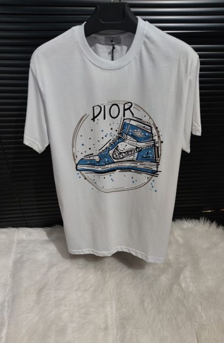 Мъжки тениски различни модели