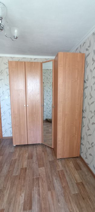 Продам угловой шифонер в отличном состоянии