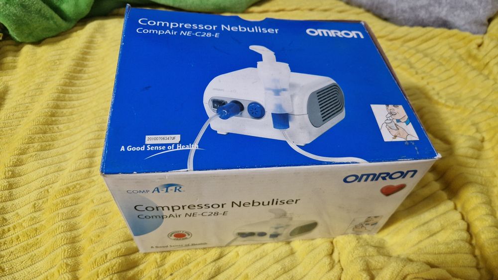 Срочно компрессорный ингалятор omron