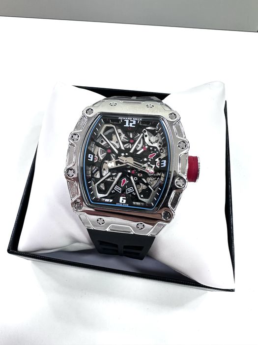 Sportivniy qo’l soat mexanicheskiy