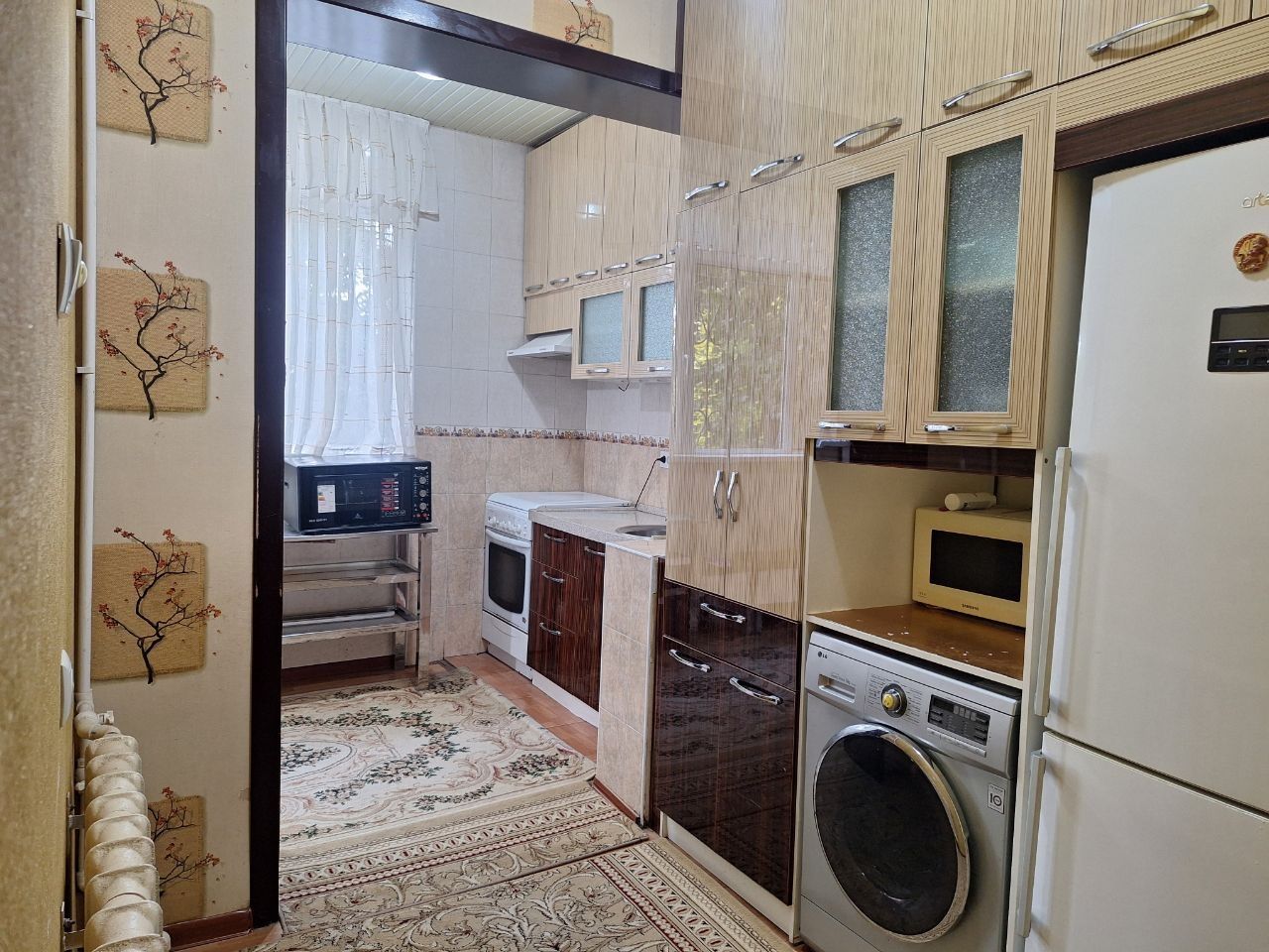 Кора-камыш 2/1, 2/3/4, Qora qamish, 3xonali kvartira, 2 etaj