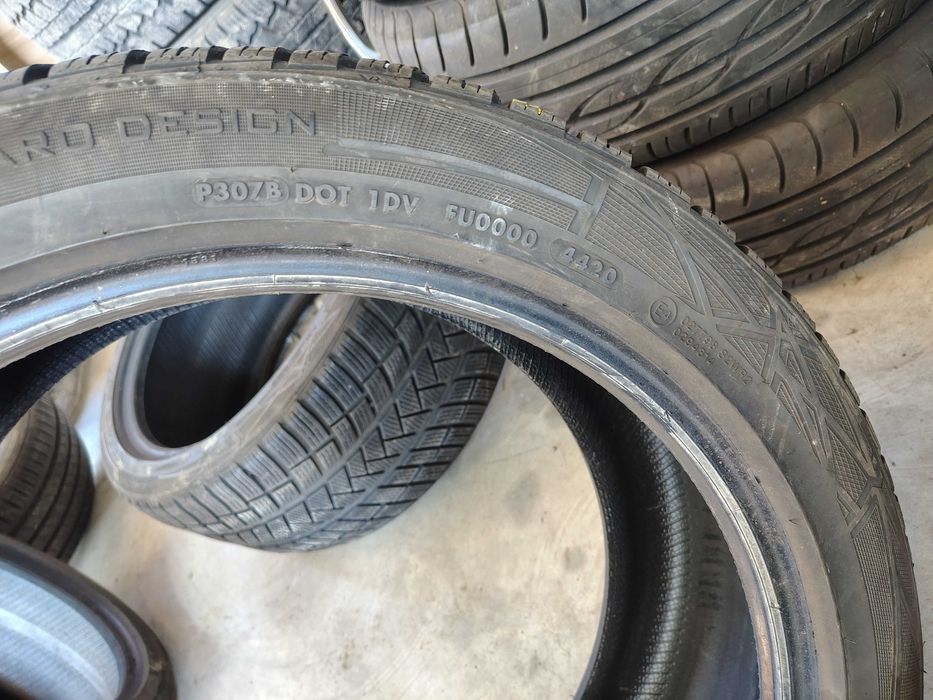 2бр.зимни гуми VREDESTEIN 235 45 18 DOT20 цена за брой