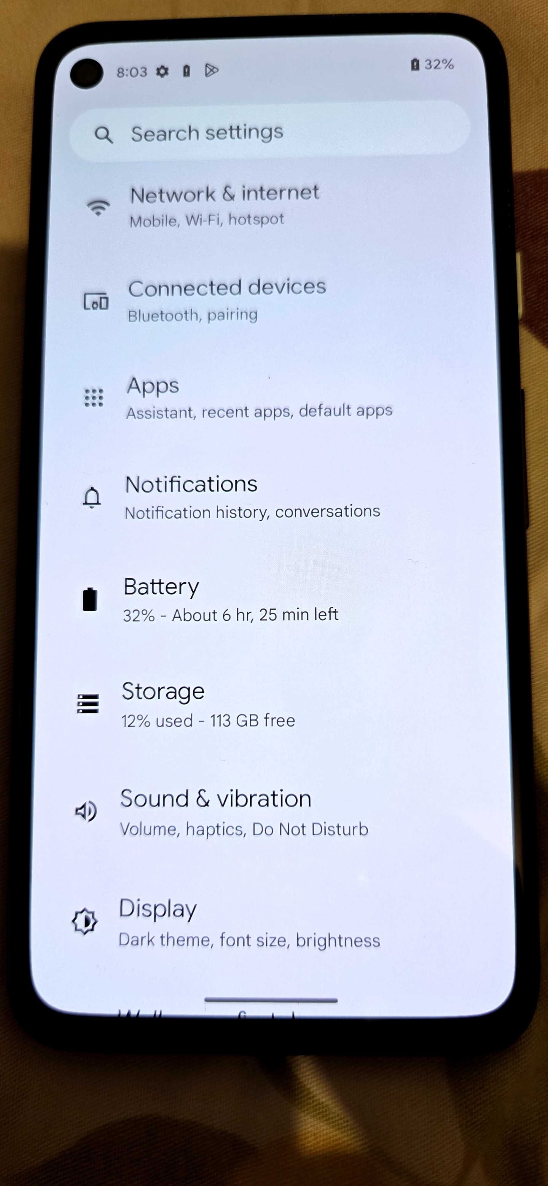 Vand telefon Google Pixel 4a - 128 GB
