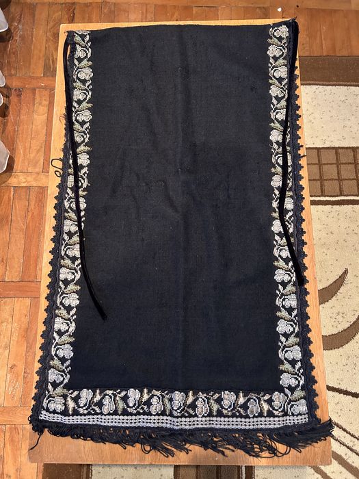 Costum popular autentic CU FIR DE ARGINT