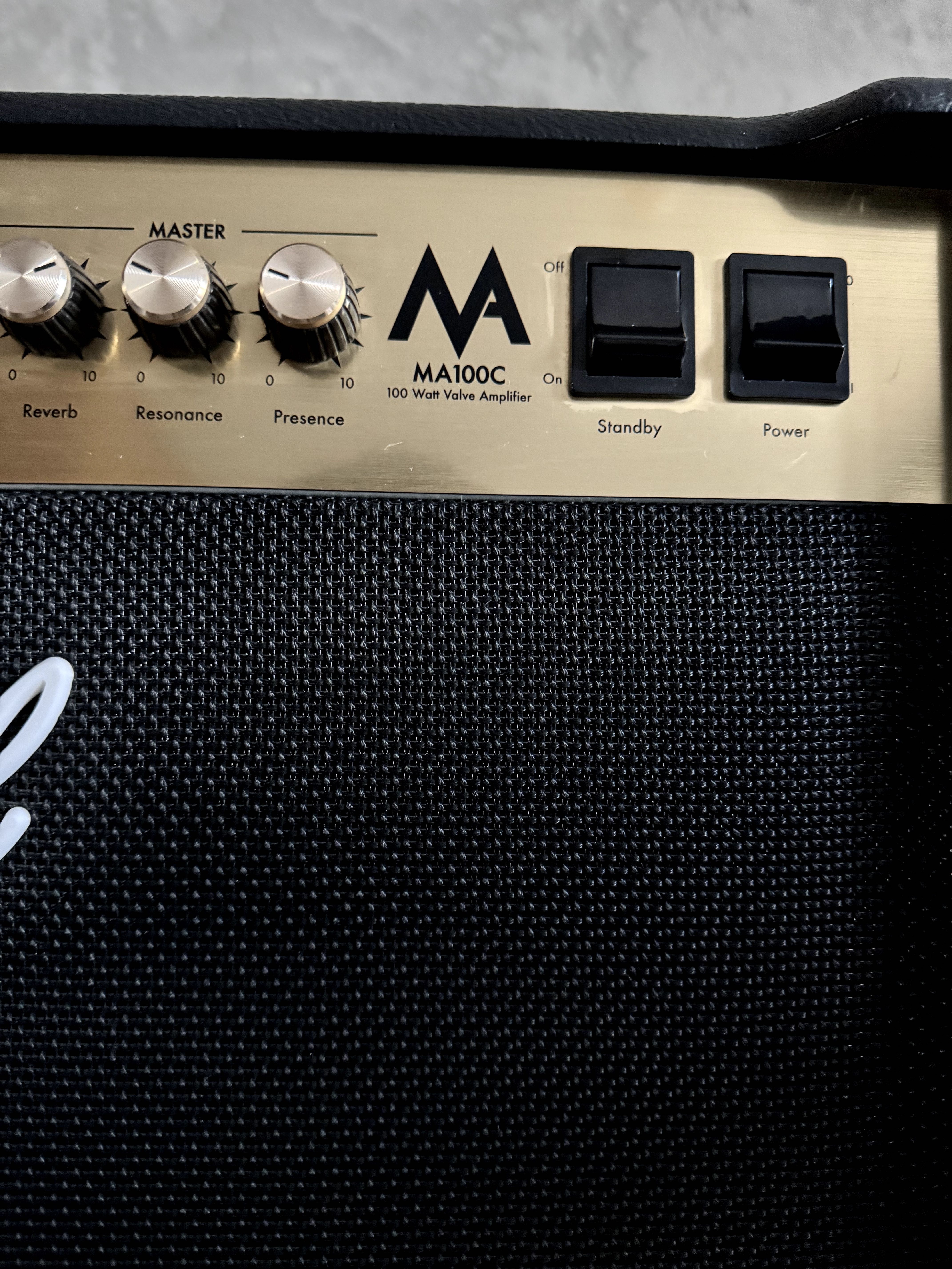 Комбик Marshall MA100C ламповый усилитель