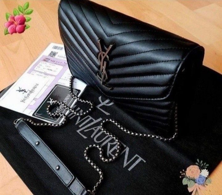 Geanta mini tip plic,accesorii metalice, etichetă, saculet