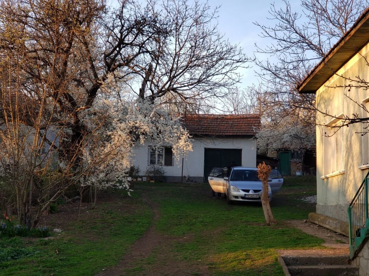 Продава се Къща в с. Гложене, Област Враца - 200 кв.м за 204 €/кв.м - Снимка #1