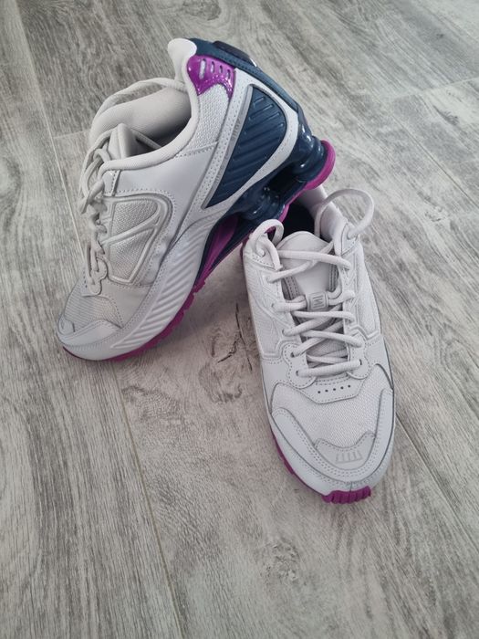 Adidași nike dama.noi