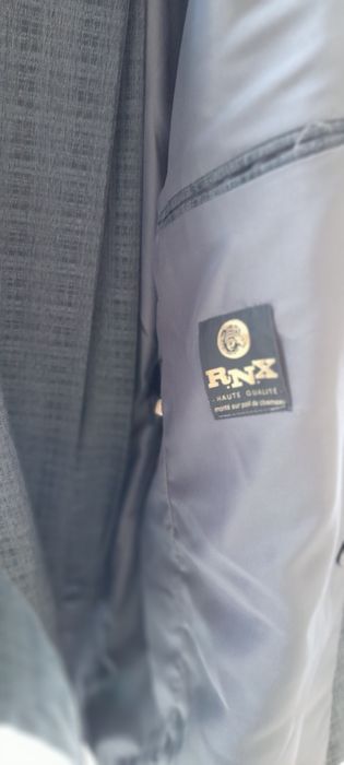 Costum culoarea gri de bărbați