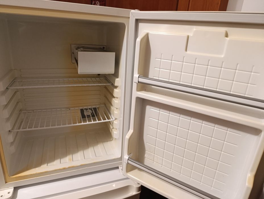 Мини бар хладилник  SANG