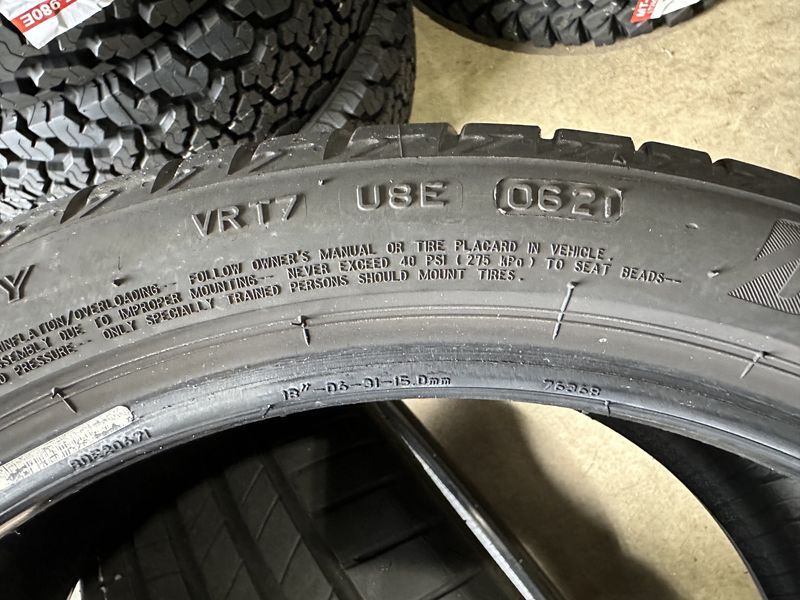 225/40/18 BRIDGESTONE RUNFLAT 2 броя