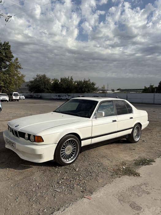 Bmw E32 730 бмв Сотилади !