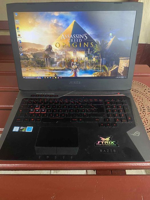 Laptop Gaming Asus Rog i7 cu 48 GB Ram și Ssd 1TB