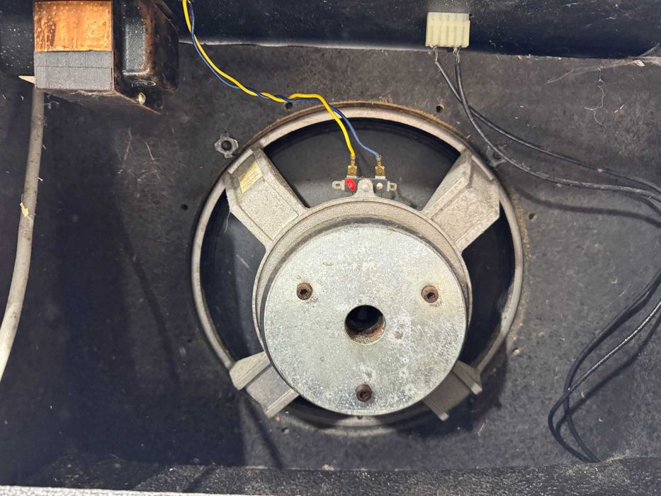 Кубе - Peavey Bandit 65