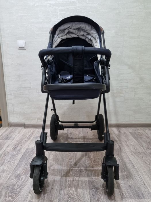 Продам коляску за 10000. Окончательно.