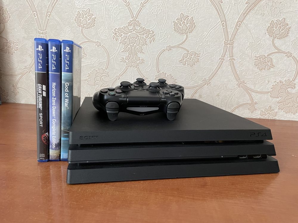 Ps4 Pro, 2 геймпада, игры