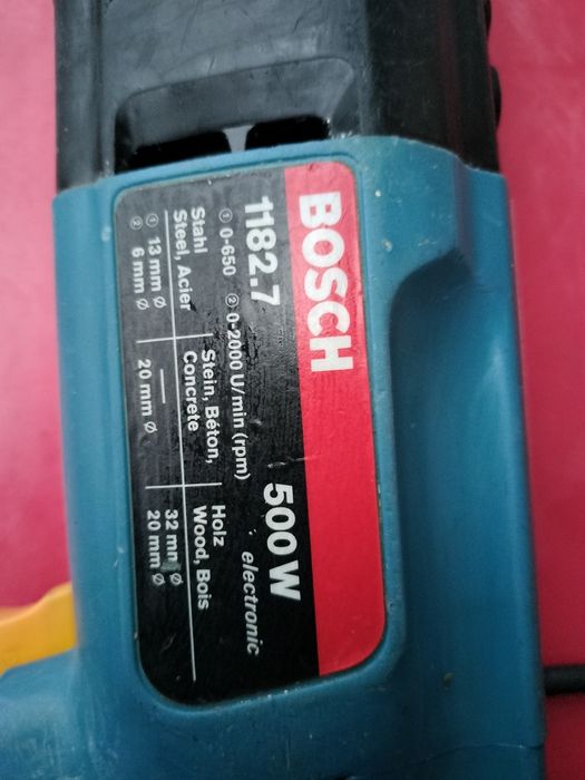 Bormașină Bosch sculă robustă