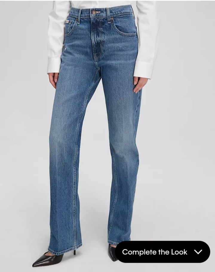 Женские джинсы от Calvin Klein.