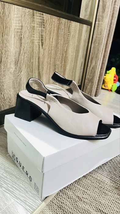 Продаю женскую обувь летнюю