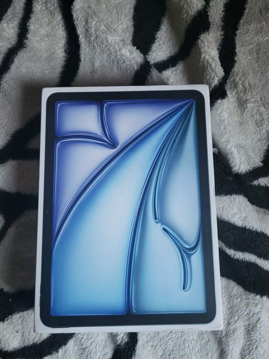 iPad Air 11-inch (M3)