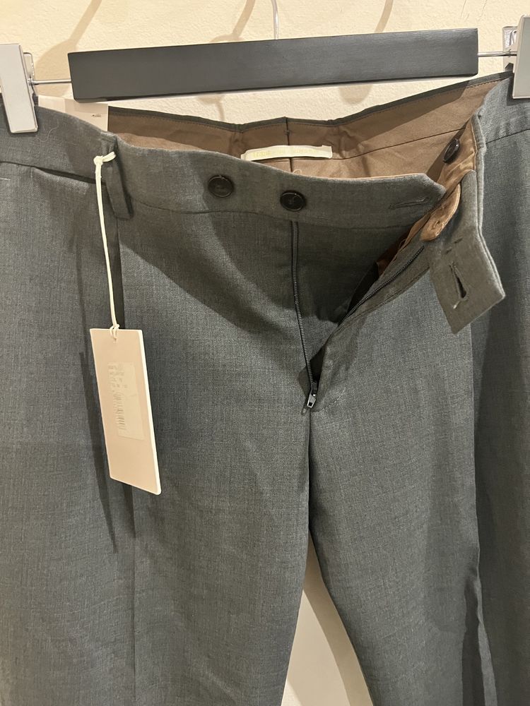 Классические мужские брюки