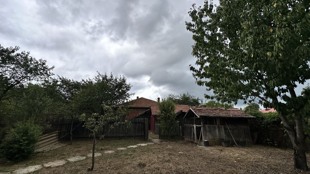 Casa in Ciolpani, langa padure