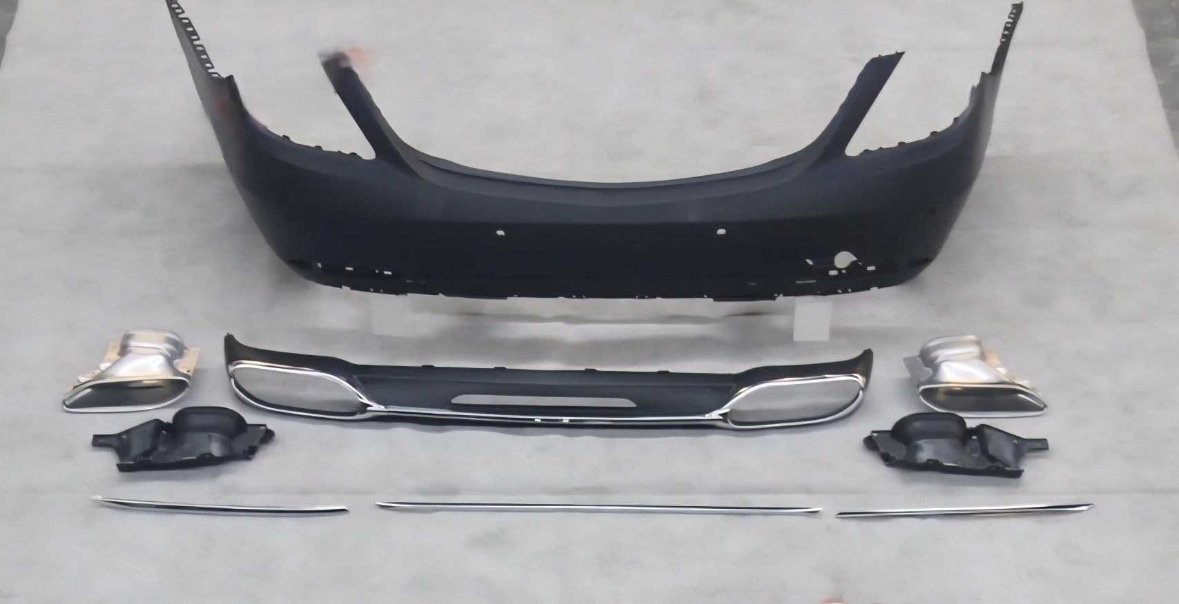 W222 AMG Line Facelift задна броня дифузьор накрайници