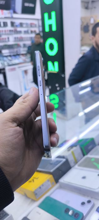 motorola edge 50 neo yangi 12/512